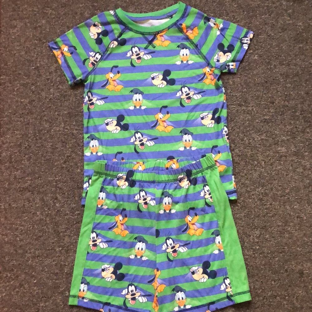 Disney pjs - Picture 3 of 4